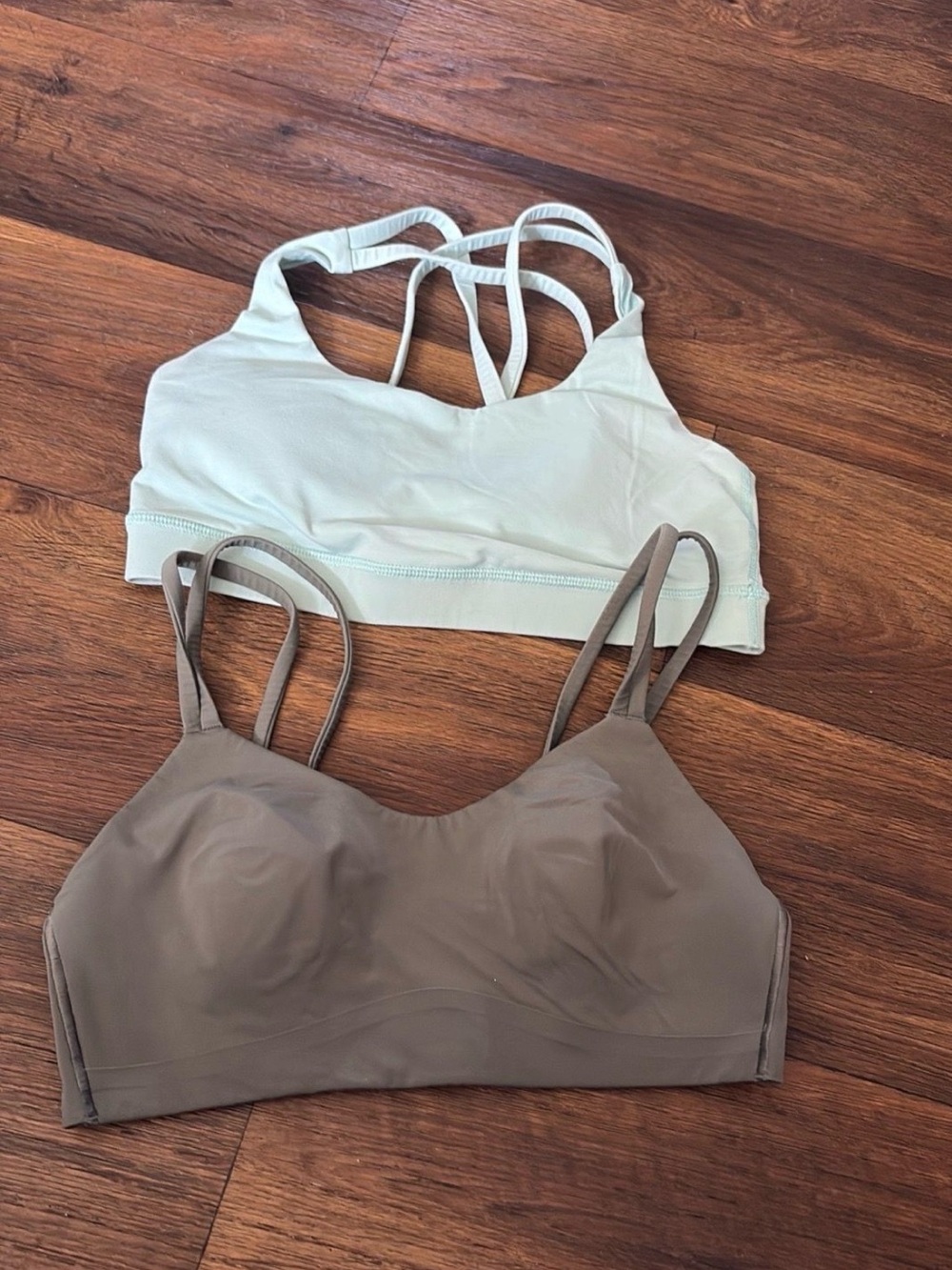 Lululemon bra size 6